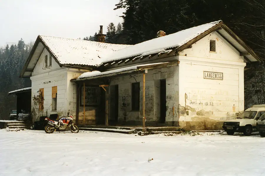 Knotenaktion am Bahnhof Langenegg 1995